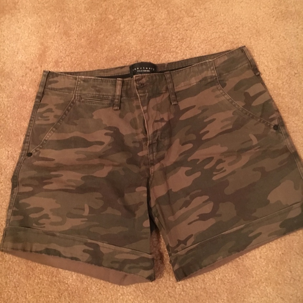 Sanctuary Camo Shorts